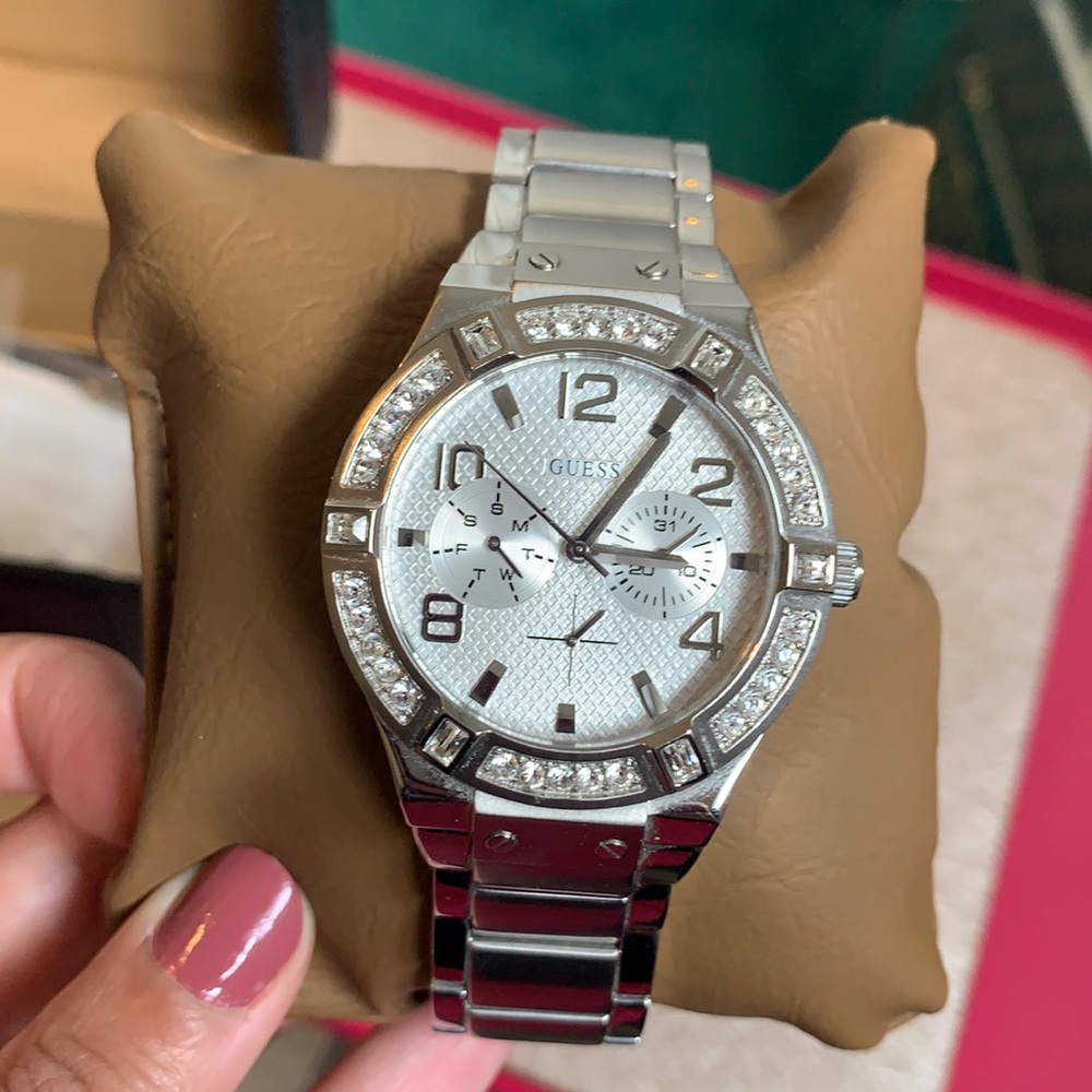Guess Watch